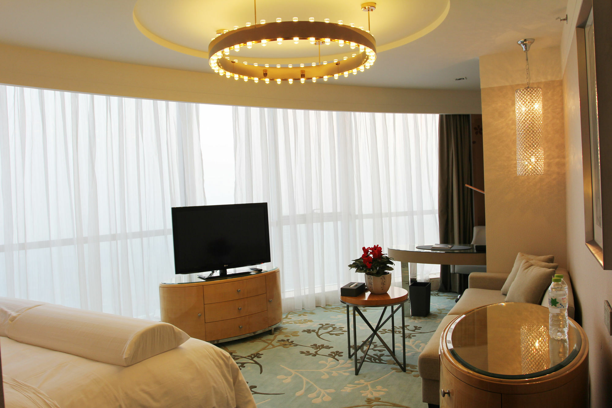 Pullman Linyi Lushang Экстерьер фото